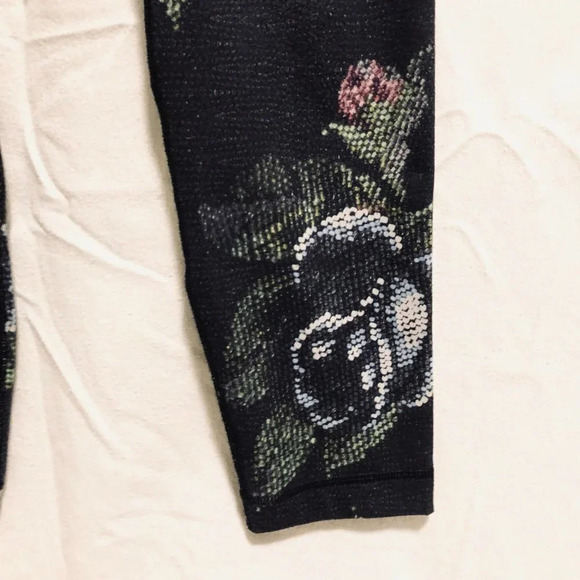 Lululemon Leggings  Floral Pattern - Picture 5 of 14